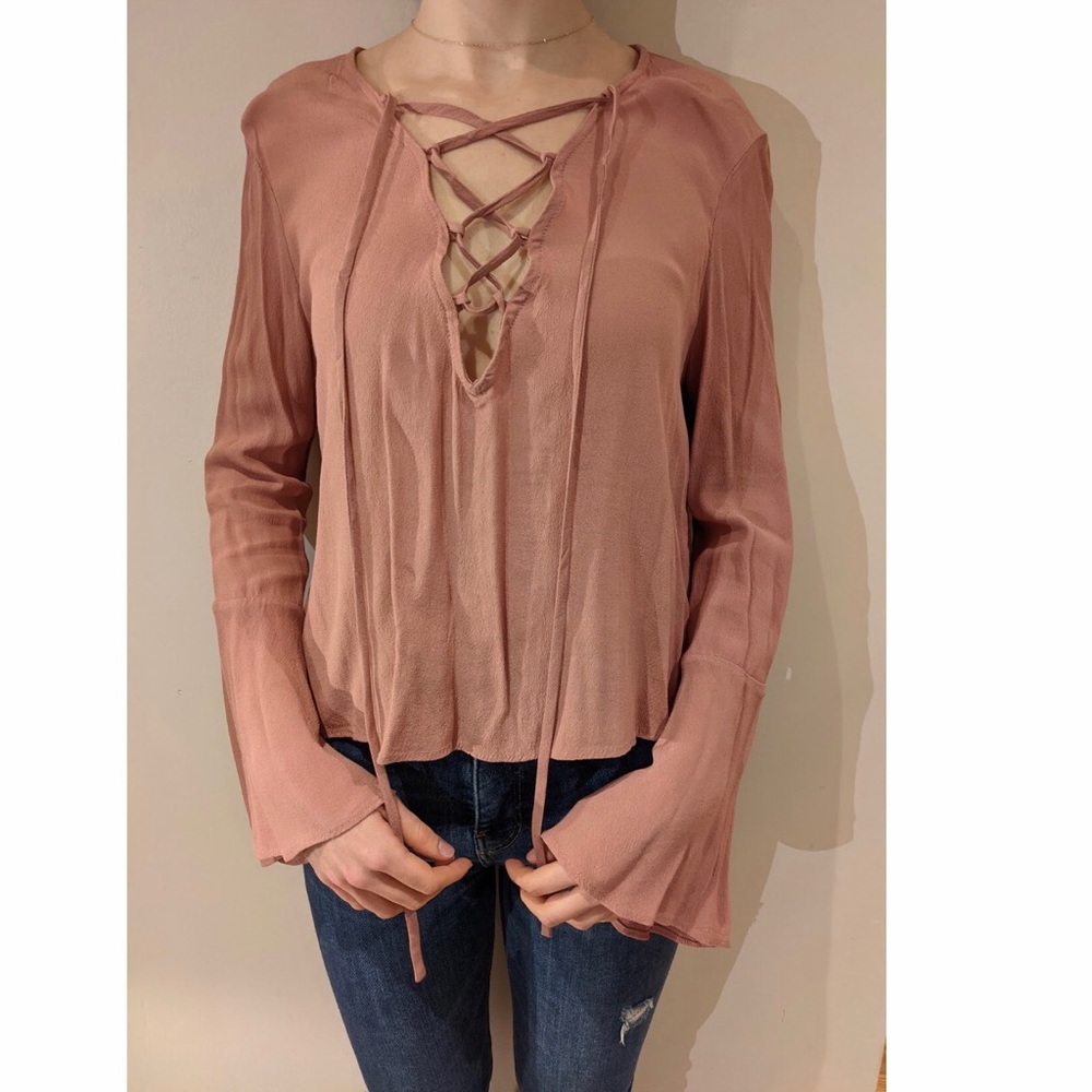 New, Forever 21 Women's Boho Lace up Long Gypsy Sleeves Blouse Top. Size Small